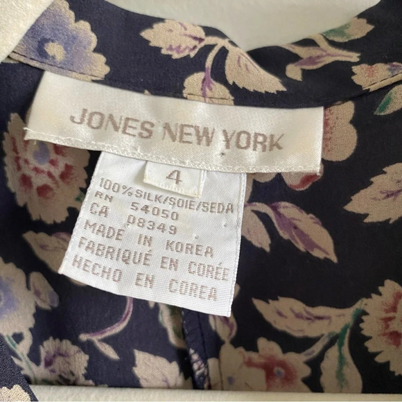 100% Silk JONES New York Vintage Button Down Blouse Dark Blue and Tan Size 4 - Picture 10 of 10